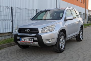 Używane Toyota RAV4 - 24 900 PLN, 211 000 km - Otomoto