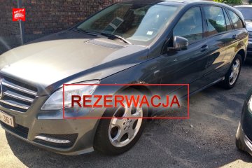 V6 7-foteli 4x4 Niski przebieg Uszkodzony