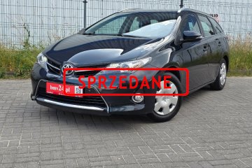 1,6 benzyna Bogata wersja wyposażenia Czarne kombi z niemiec